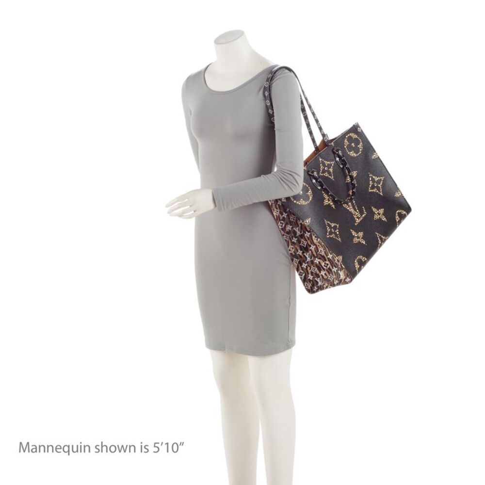 Louis Vuitton Giant Monogram Canvas Jungle Onthego GM Tote - Picture 5 of 12